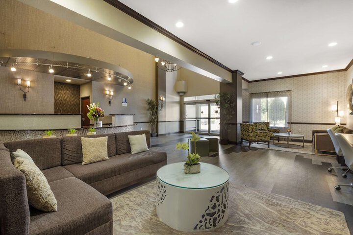 Best Western Plus Duncanville / Dallas