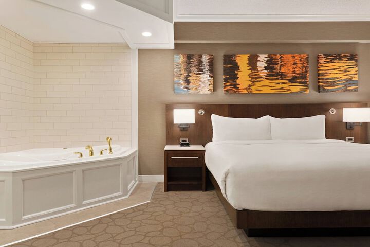 Room 14 of 48