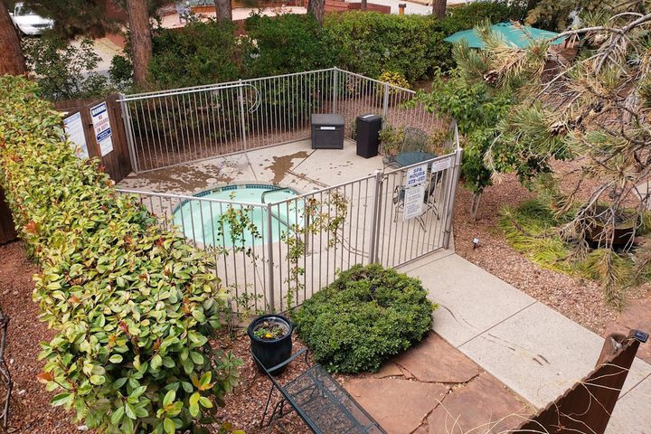 Property Grounds 50 of 52