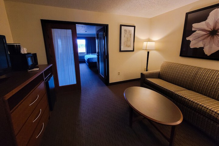 Room 21 of 25