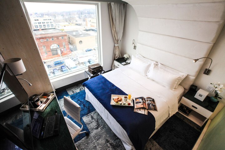 Room 19 of 27