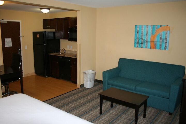 Room 35 of 71