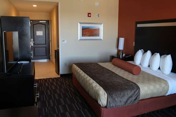 Room 15 of 30