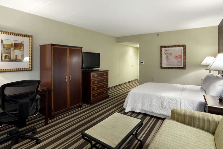 Room 22 of 48