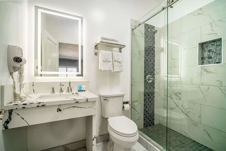 Rodeway Inn & Suites Pasadena