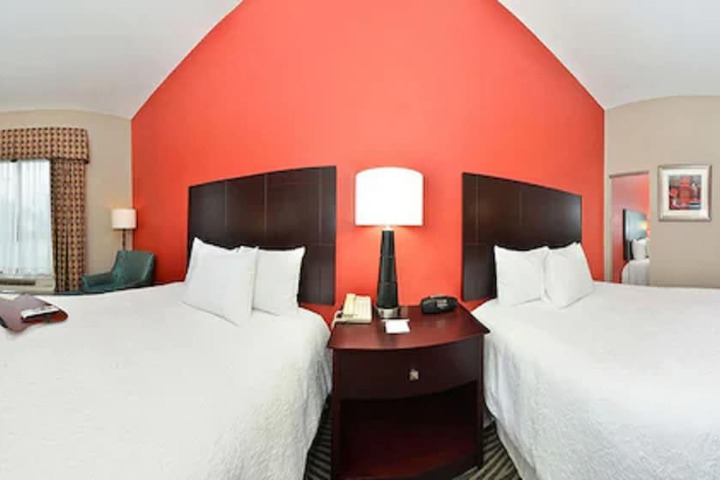 Room 10 of 42