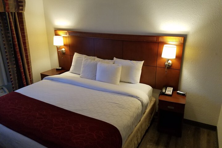 Room 42 of 71