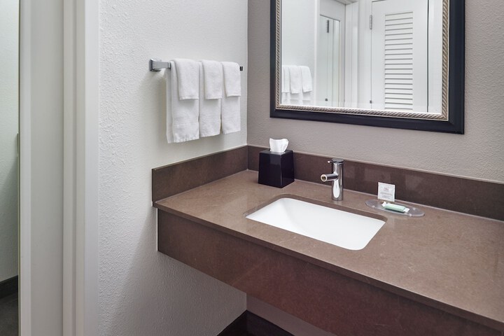 Courtyard by Marriott Nashville Brentwood