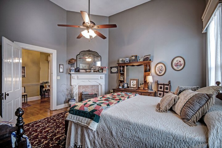 Room 21 of 41