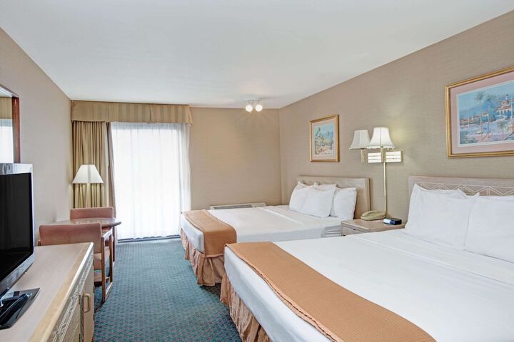 Room 7 of 21