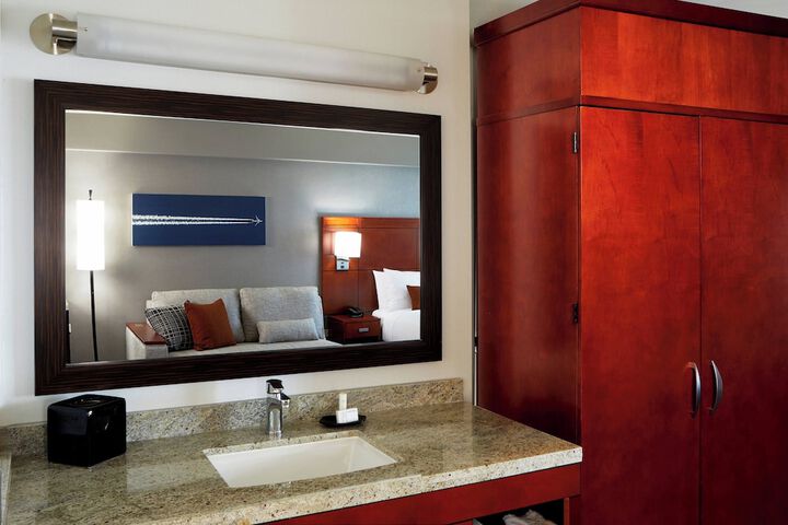Room 28 of 53