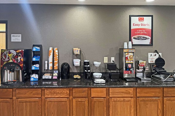 Breakfast/Coffee Service 8 of 10