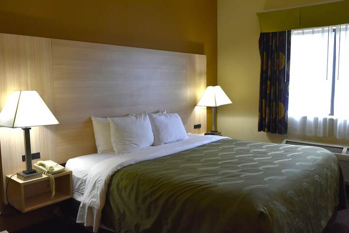 Room 16 of 35