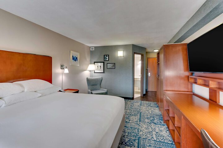 Room 27 of 53