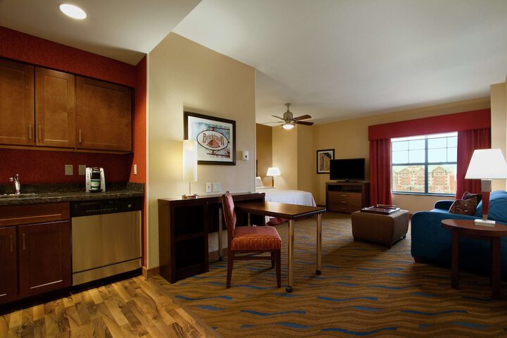 Room 23 of 36