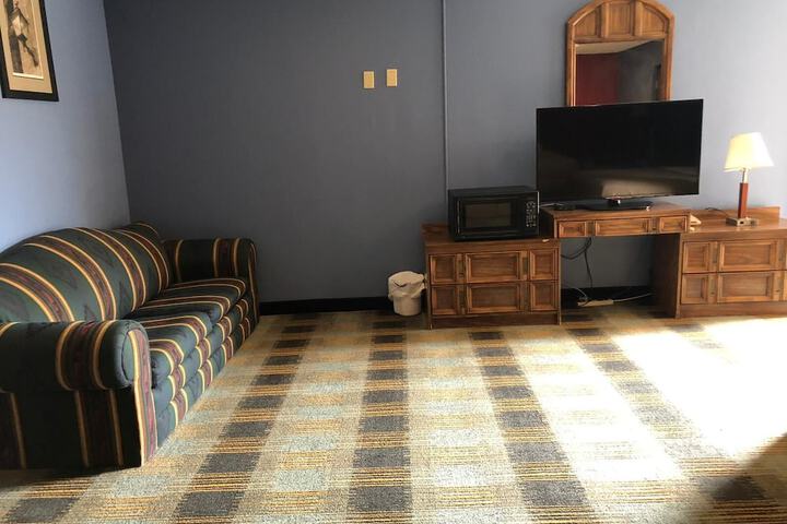 Room 9 of 11