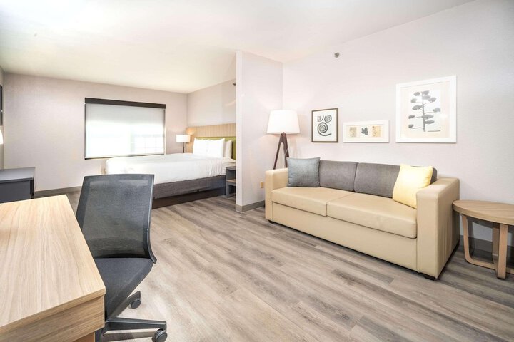 Country Inn & Suites by Radisson Stone Mountain, GA