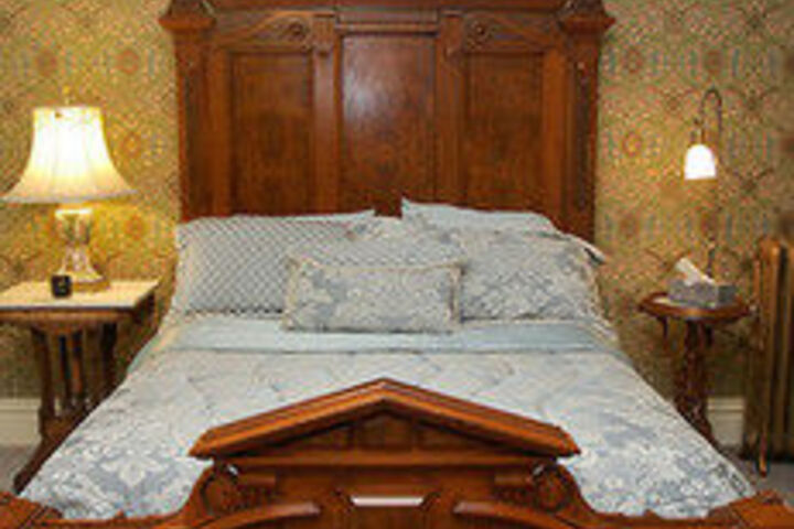 The Grand Anne Bed & Breakfast