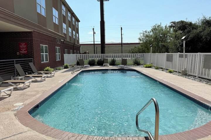 Country Inn & Suites by Radisson Harlingen, TX