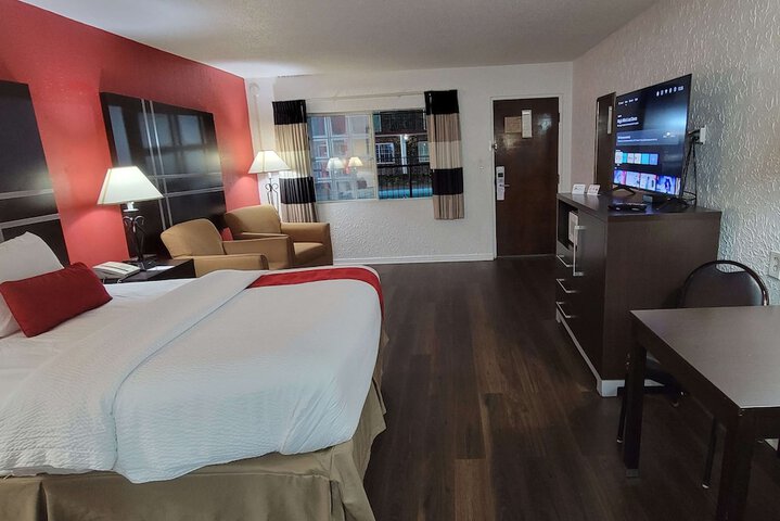 Ramada by Wyndham Mountain Home