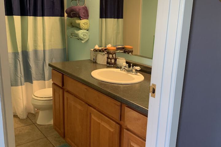 Room 120 of 200