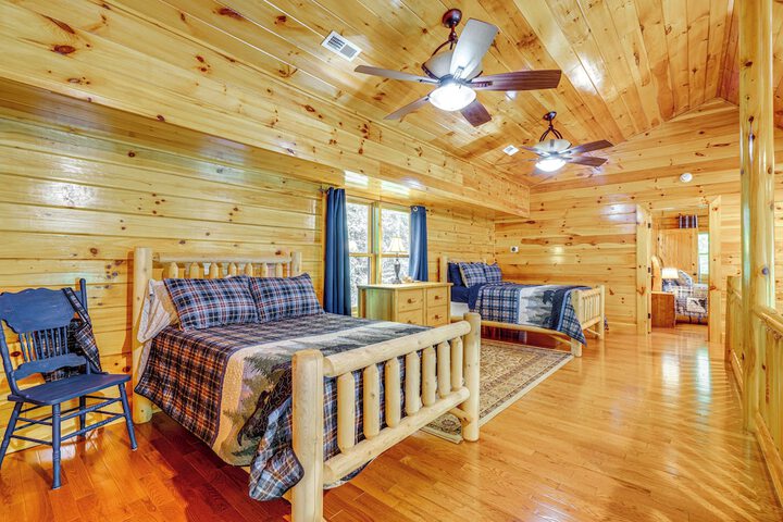 Hike Fish & Golf: Burnsville Retreat w / Deck!