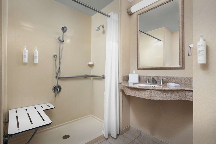 Hampton Inn Syracuse Clay
