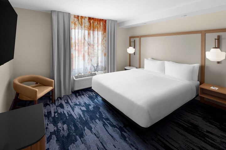 Room 18 of 29