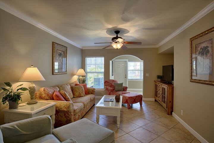 Barefoot Beach Resort