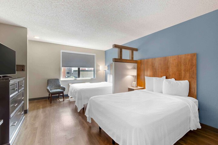 Room 14 of 32