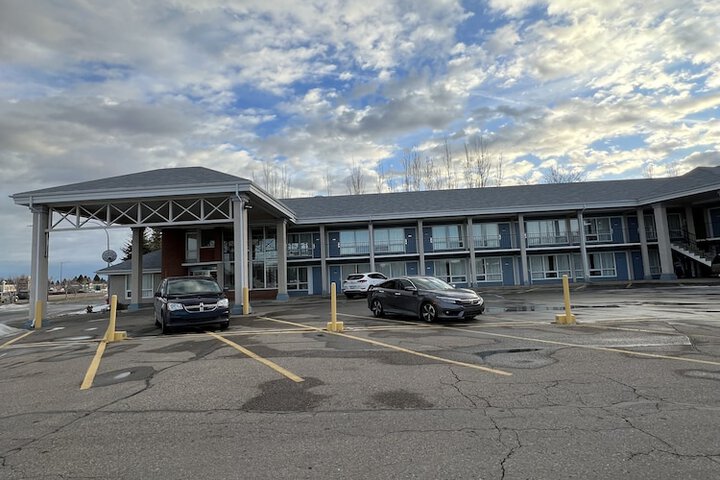 Knights Inn Lethbridge