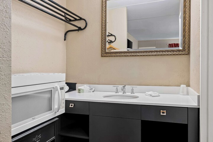 Americas Best Value Inn Danville