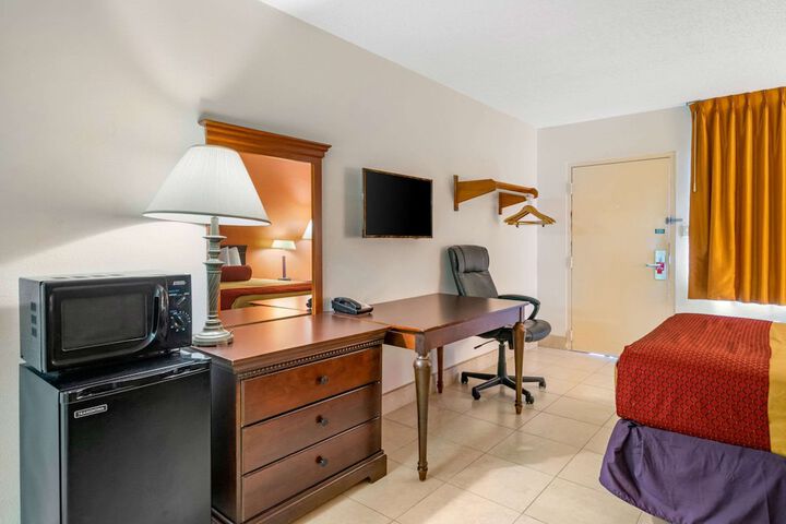 Econo Lodge Fort Myers North