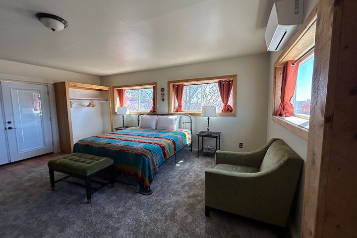 Room 37 of 54