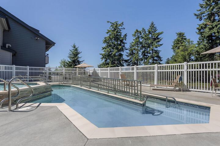 Best Western Plus Oak Harbor Hotel & Conference Center