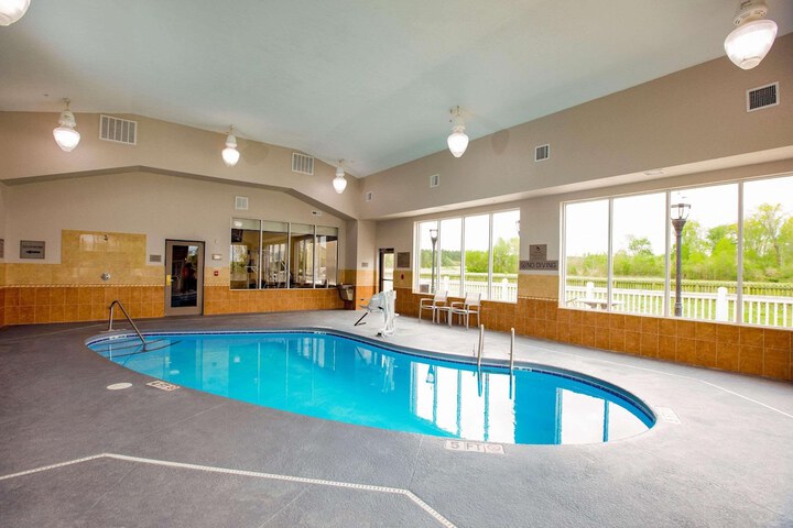 Pool 2 of 16