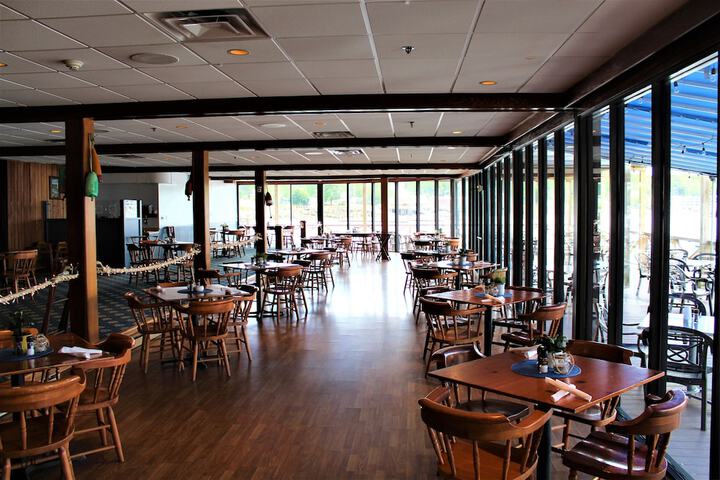 Dining 221 of 247