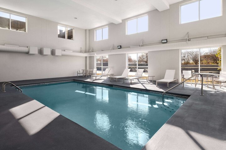 Pool 4 of 28