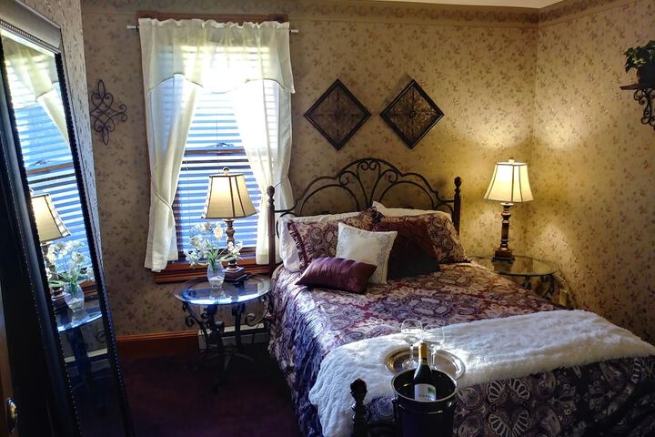 Room 9 of 60