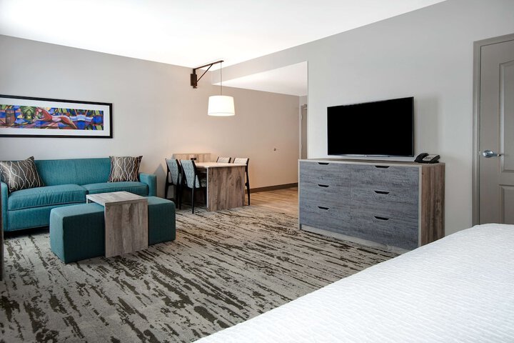 Room 40 of 66