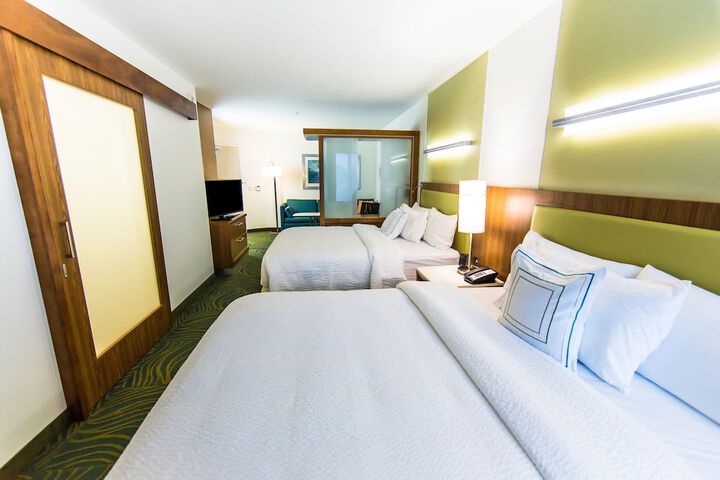 Room 16 of 41