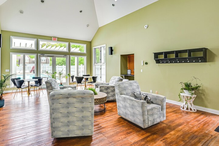 1 Mi to Mohegan Sun: Studio w / Pool Access