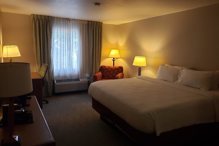 Room 34 of 63