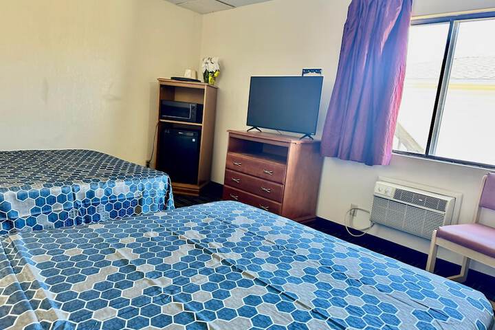 Room 5 of 12