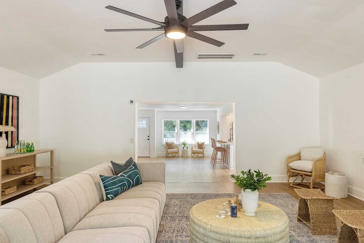 Lumie by Avantstay 5BR Ranch w / Firepit + Patio