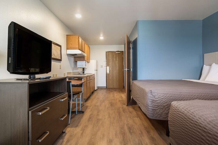Room 5 of 17