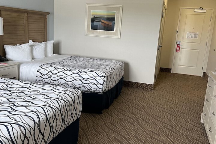 Room 12 of 48