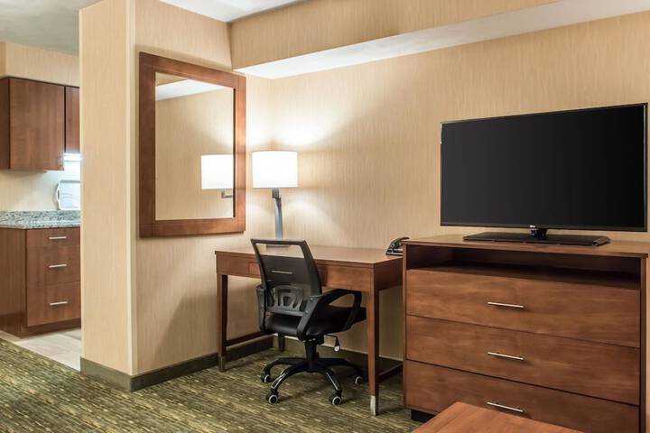 Room 33 of 54
