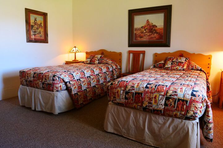 Room 18 of 32