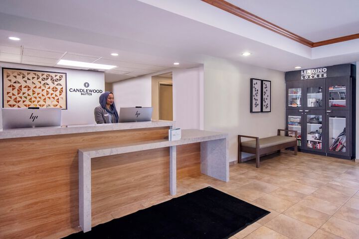 Hotel 6 of 67